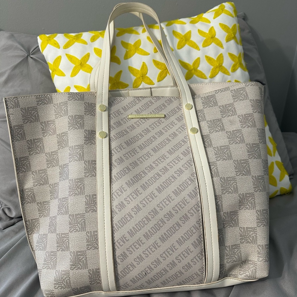 Steve Madden Cream Tote Bag with Quilted Design